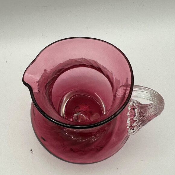 Unbranded hand blown cranberry w/ clear applied handle 3.75” mini glass pitcher - Picture 5 of 7